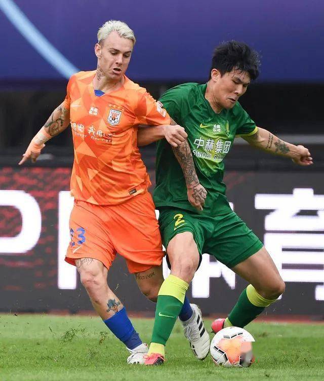 莱万多夫斯基悬念迭起细节曝光(凯特消失后英媒重磅介绍威廉的情人)|HTH体育